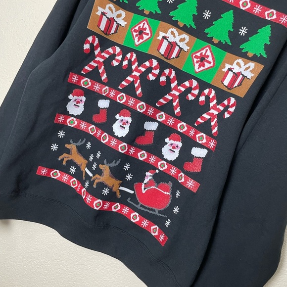 Christmas sweater size Medium holiday sweater - Picture 9 of 9